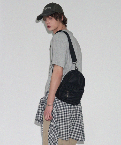 Glossy Sling N Mini Back-pack [Черный]