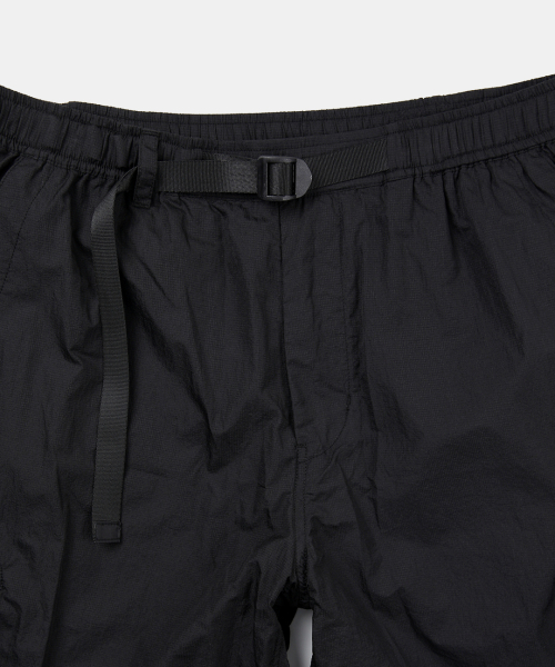 140g Tech shorts Черный
