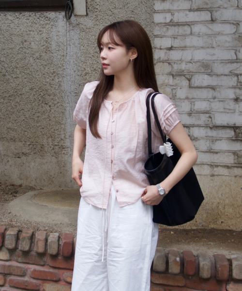 Elena puff half sleeve blouse