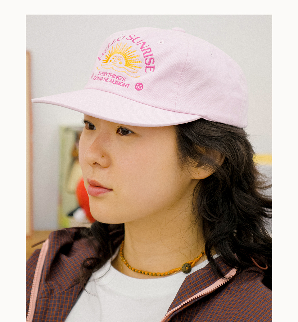 【Hello Sunrise】Washed Two Tone Arch Logo 6panel Cap~韓国発 New available🌞🧡 Washed Two Tone Arch Logo 6Panel Cap