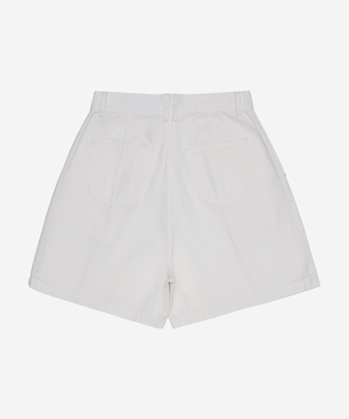 WIDE TWO-TUCK HALF-PANTS WHITE