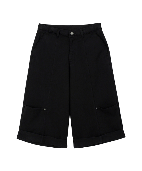 Frayed Blunt Bermuda Pants-Black