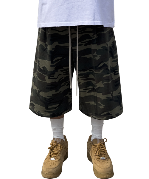 Edition1. 3-tuck balloon fit Bermuda training shorts(Camo)