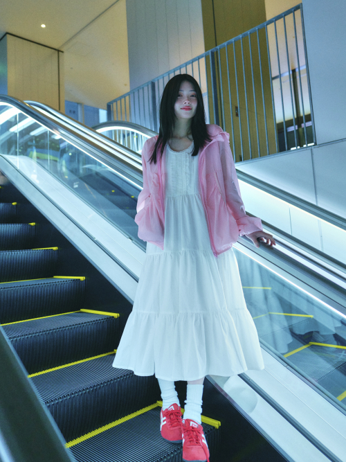 OVERSIZED FRILL HOODED WINDBREAKER_PINK