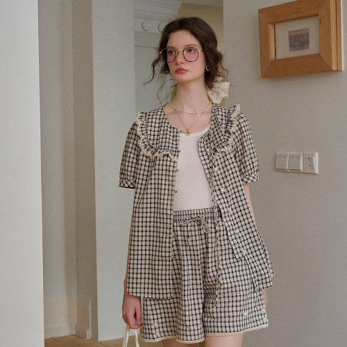 SR_Playful check ruffle shirt