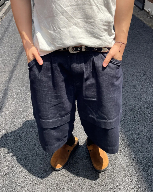 Knee Cut Layered Denim shorts_Indigo