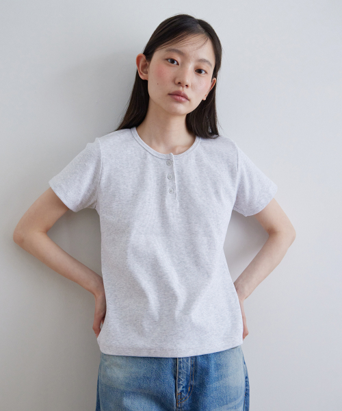 Henley Short Sleeve T-Shirt_LIGHT GREY