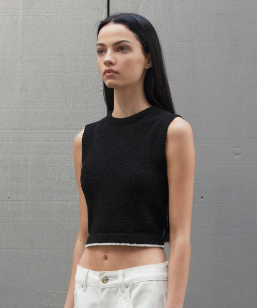 WOMEN COLOR EDGED SLIM KNIT TANK TOP - BLACK
