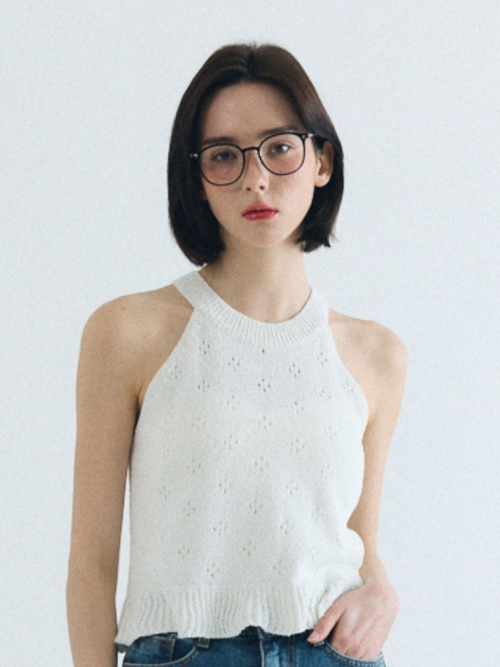 adorable sleeveless knit