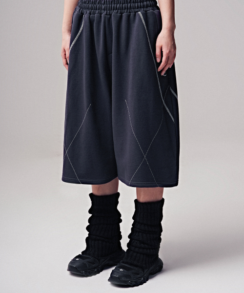 Muens Bermuda Pants BLACK
