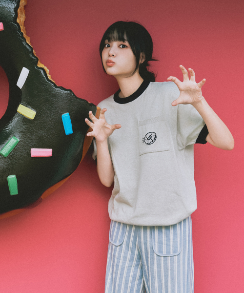 [KNITTED X QWER Siyeon] Круглый свитер с карманом Donut SWISS