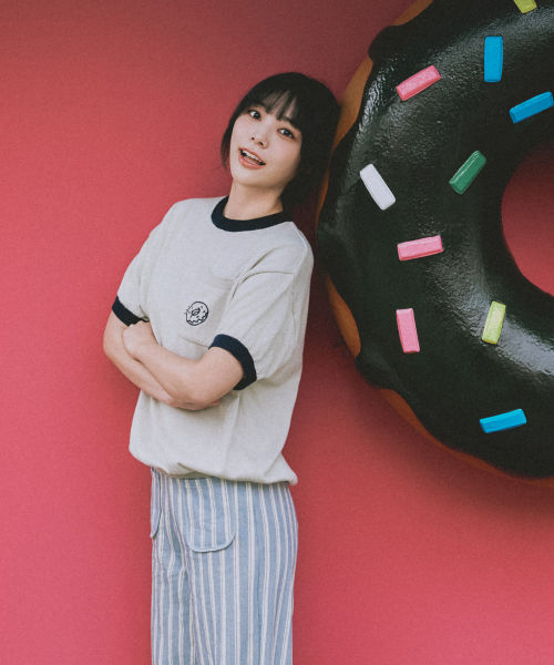 [KNITTED X QWER Siyeon] Круглый свитер с карманом Donut SWISS
