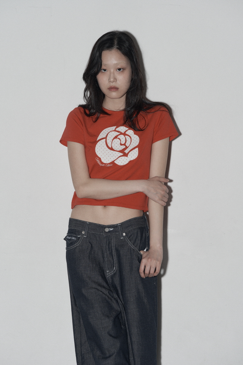 【MIDNIGHT MOVE】dot rose t Tシャツ ★韓国人気★ 追跡付 MUSINSA | MIDNIGHT MOVE dot rose t (black)