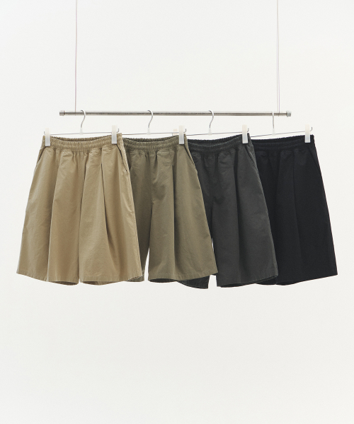 Deep One Tuck Cotton Washed Banding Shorts