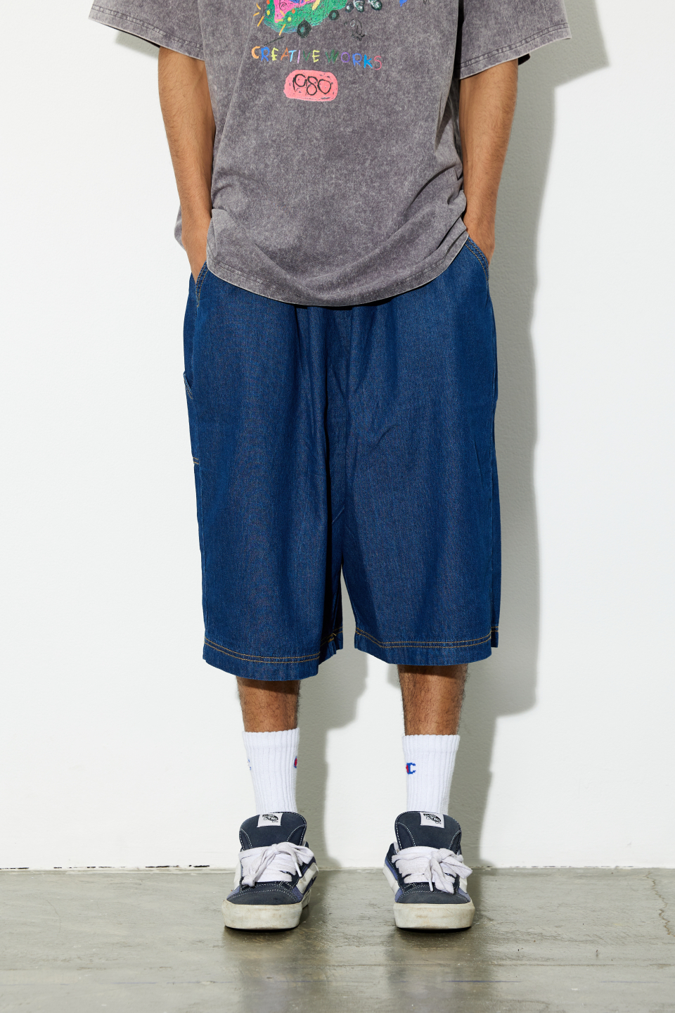 ハーフ・ショートパンツ IONSEOUL Peak Carpenter Bermuda Pants JE1292 Edikted Carpenter Denim Bermuda Shorts | PacSun