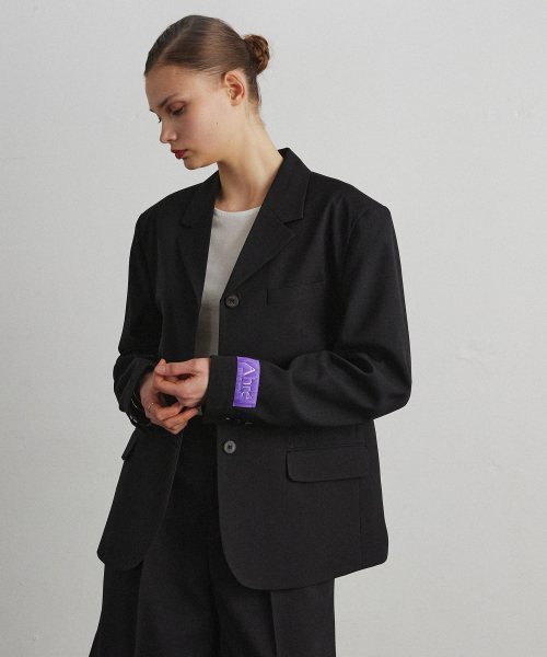 CROP 3-BUTTON SUMMER JACKET_BLACK