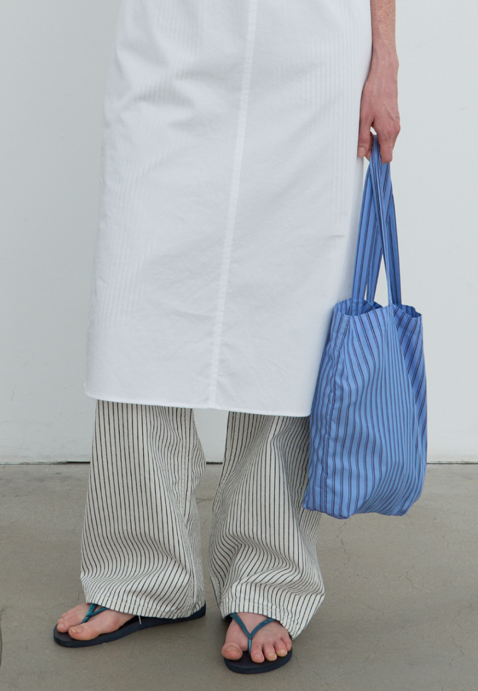 ★ POSZER★ Mild Stripe Tote Bag Blue 252MSTTB040F MUSINSA | POSZER Mild Stripe Tote Bag (Blue)