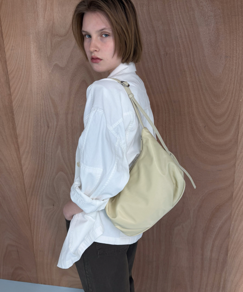 PILLOW PUFFER BAG 30 NYLON - BUTTER