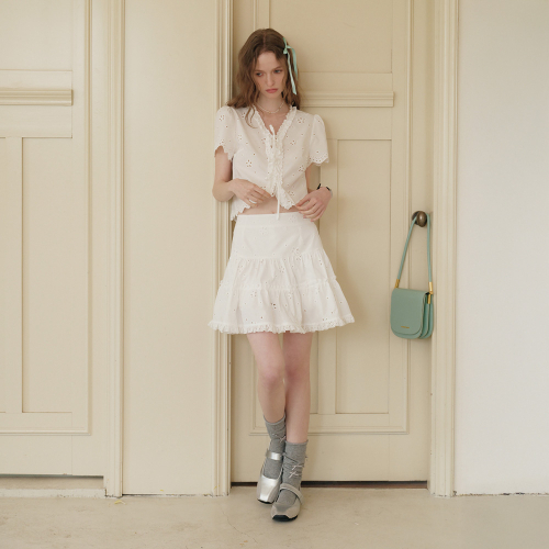 Cest_Embroidery ruffle ribbon blouse