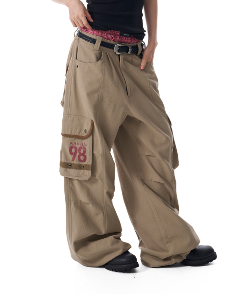 98 Knee Pin-Tuck Contrast Cargo Pants (Beige)