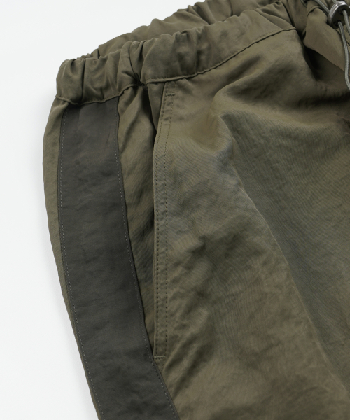 STRING NYLON TRACK PANTS _ OLIVE