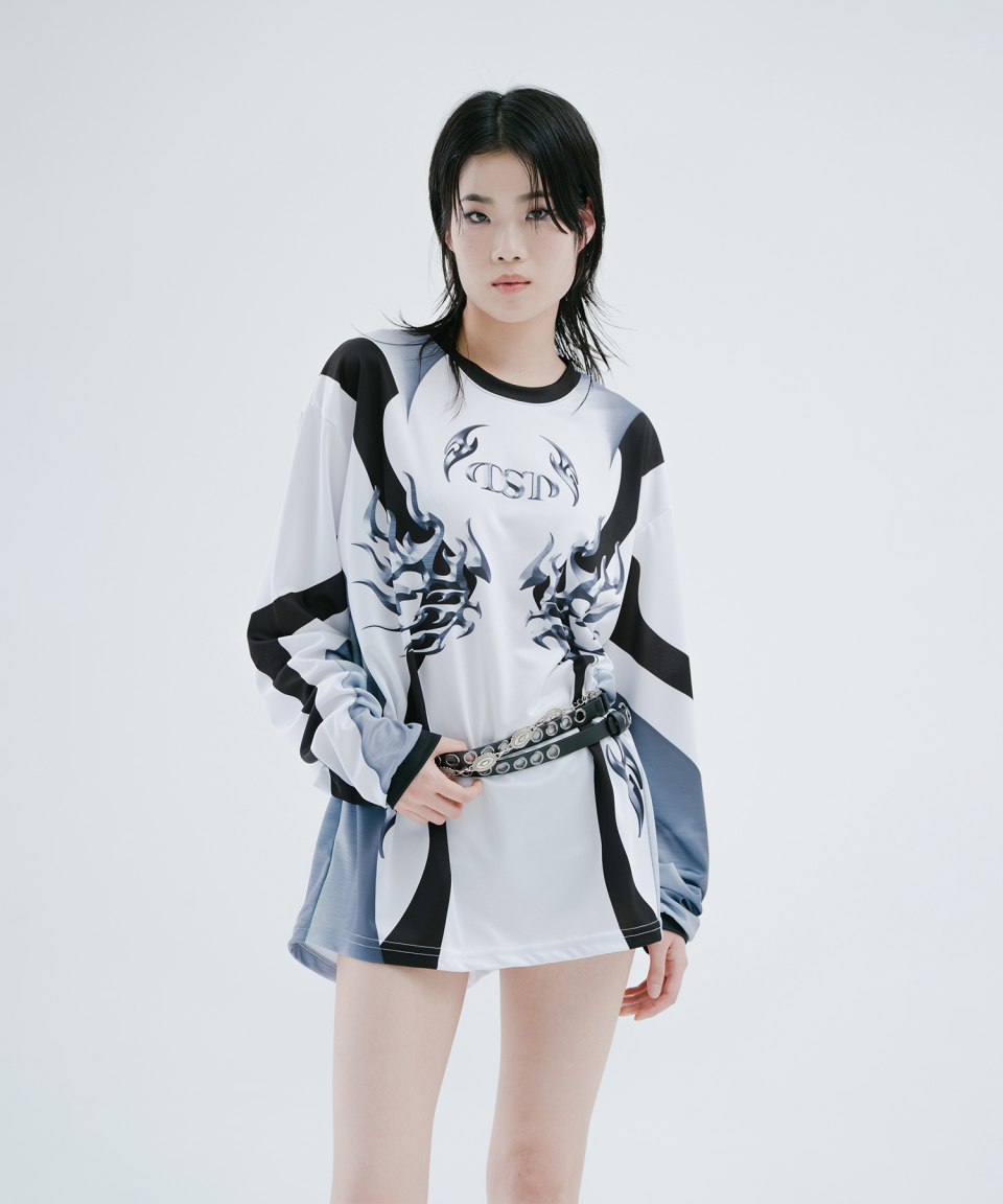[DUCKDIVE] l Swelling Graphic Mesh Long Sleeve ★人気★ MUSINSA公式 | DUCKDIVE Metal Swelling Graphic Mesh Long Sleeve