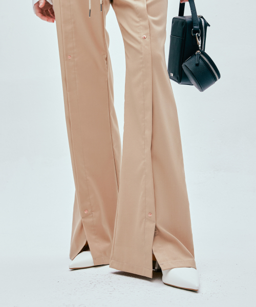 Rivet широкие расклешённые слаксы на резинке Beige