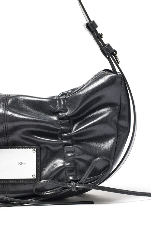 MUSINSA公式 | MATIN KIM HALF SHIRRING RIBBON ROUND BAG IN CHARCOAL
