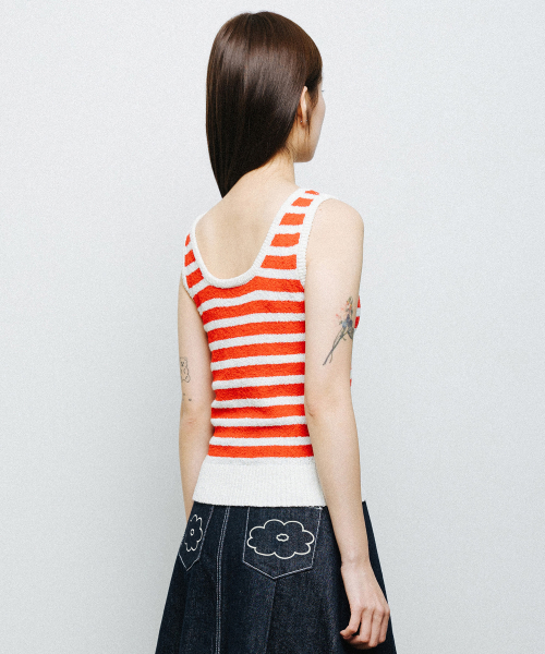 SQUARE STRIPE SLEEVELESS KNIT red