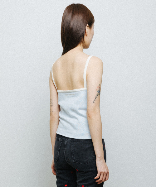 SCALLOP SLEEVELESS KNIT sky blue