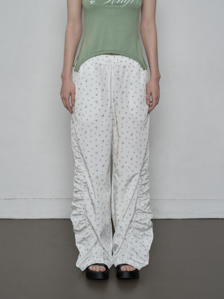 【SETUP-EXE】25ss FLOWER SHIRRING PANTS MUSINSA | SETUPEXE FLOWER SHIRRING PANTS / BLACK