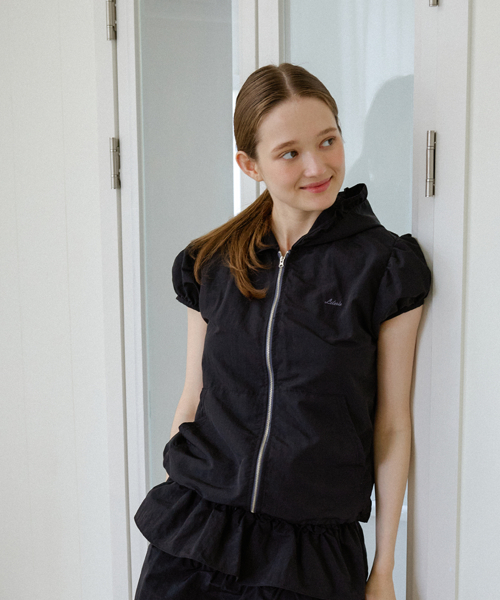Рюша с капюшоном windbreaker чёрный