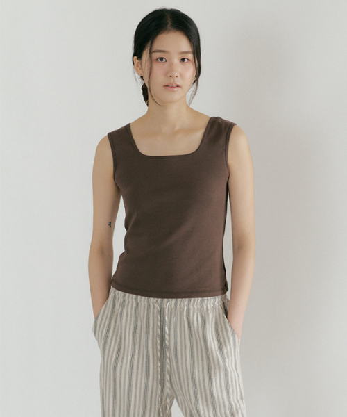 square neck sleeveless top-brown