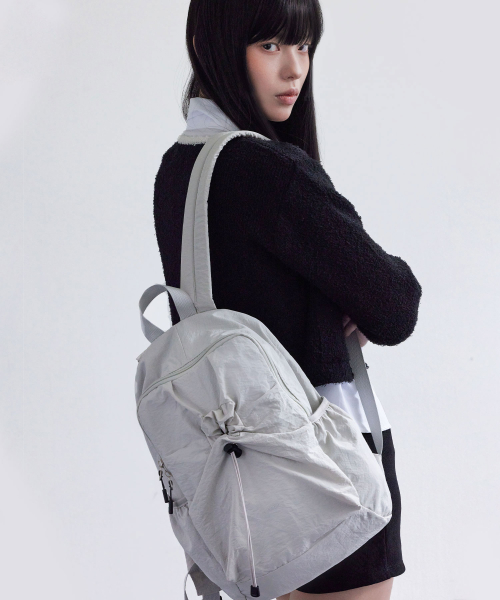 Классический нейлоновый рюкзак со сборками Light grey