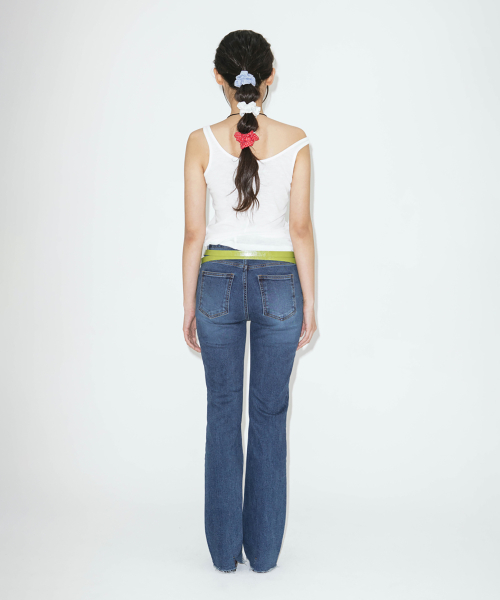 lotsyou_Back Slit Slim Straight Denim