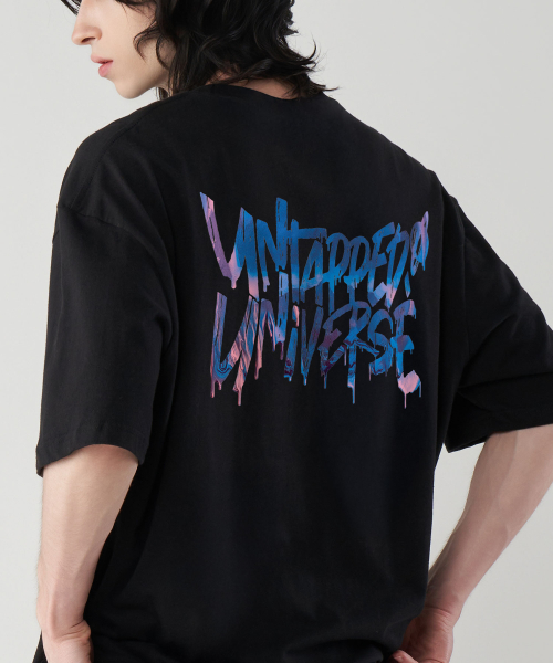 Оверсайз футболка Universe Paint Flow с надписью 8 COLOR