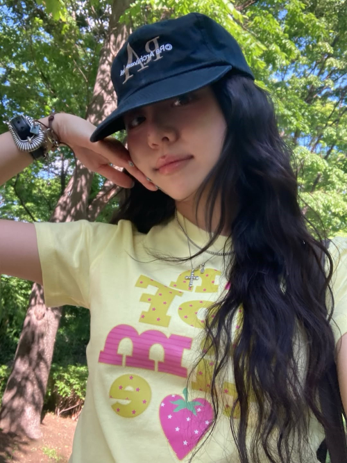 [UNISEX] Berry END OF TIME T-shirt _3color thumbnail 17