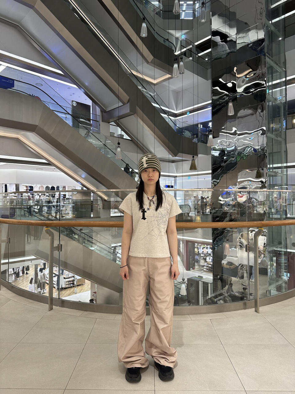 W SPIDER WEB TEE IN IVORY 1