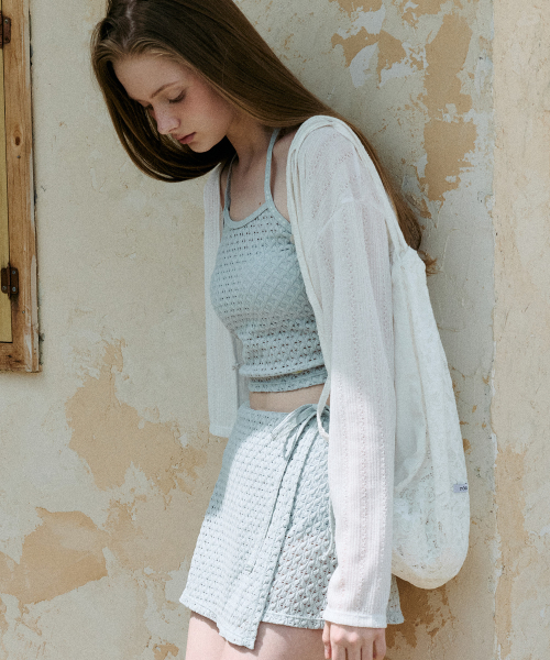 V NECK BUTTON CARDIGAN IVORY