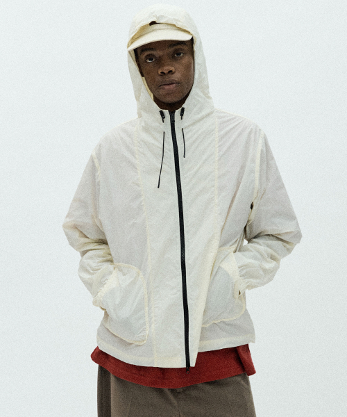 Disclose Windbreaker (Cream)