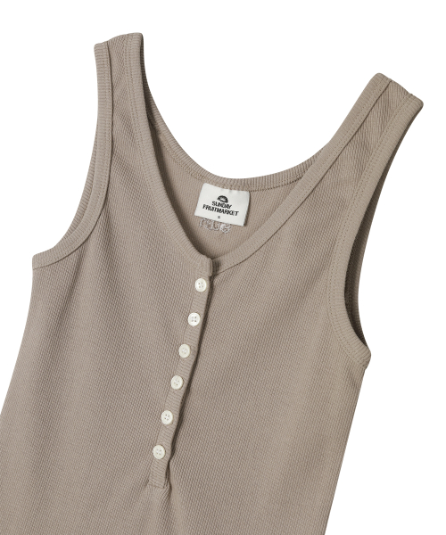 W) BUTTON SLEEVELESS BEIGE