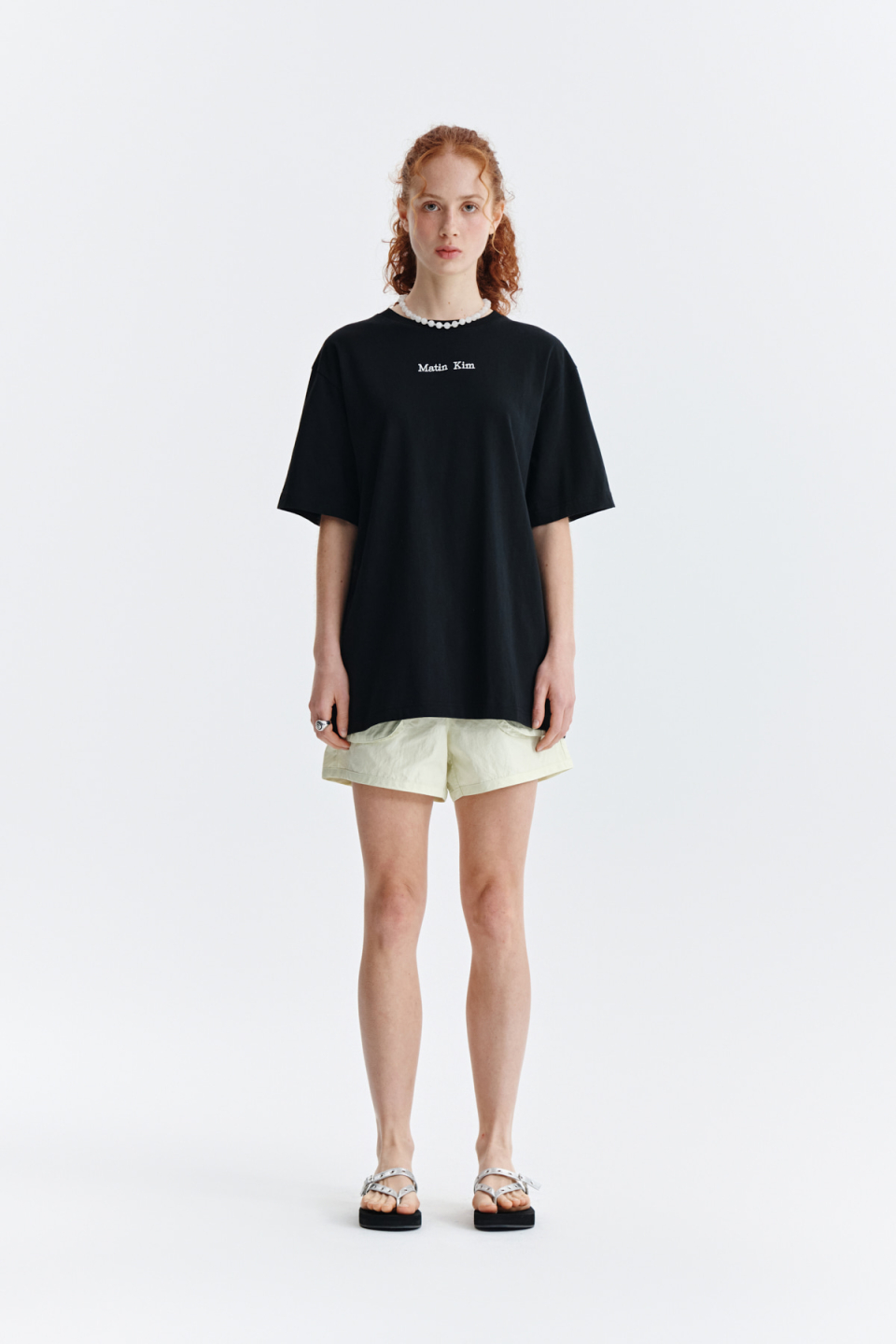 ★Matin Kim★EMBROIDERY SMALL LOGO OVERSIZE TOP EMBROIDERY SMALL LOGO OVERSIZE TOP IN KHAKI – Matin Kim