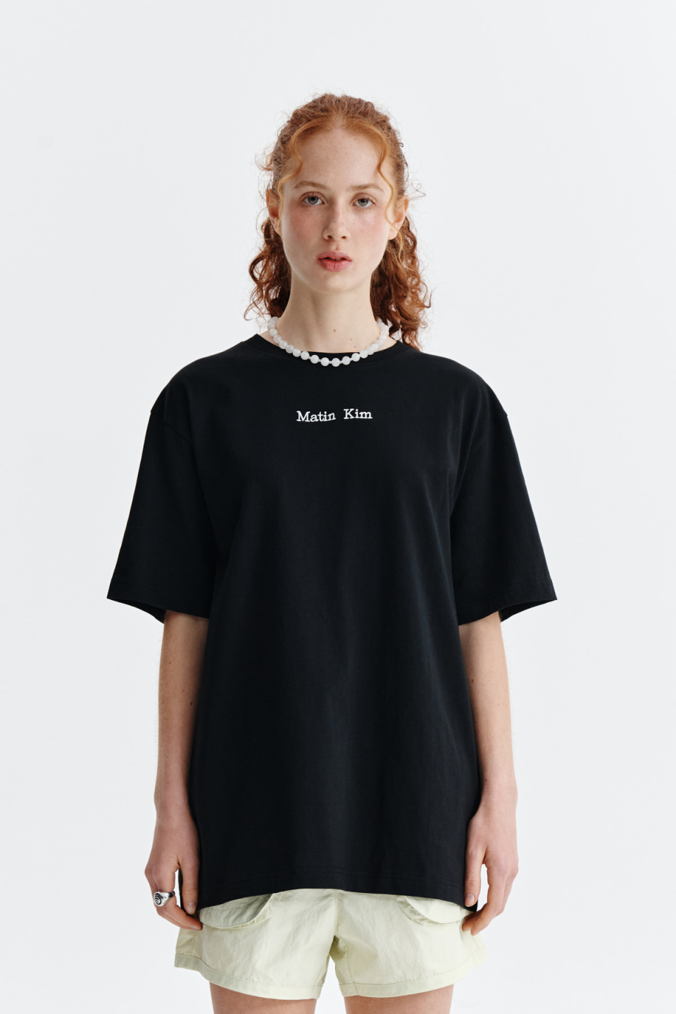 MUSINSA公式 | MATIN KIM EMBROIDERY SMALL LOGO OVERSIZE TOP