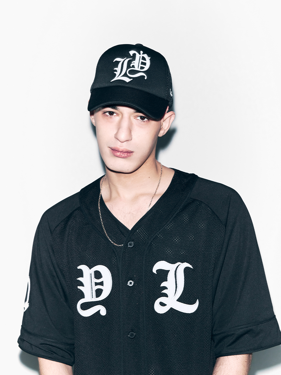 [YEEL] APPLIQUE MESH BASEBALL JACKET ★大人気★ 와이이이엘(YEEL) CUBIC APPLIQUE MESH BASEBALL JACKET BLACK