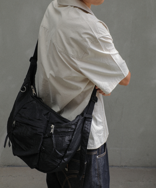 Nylon Strap Hobo Bag (Black)