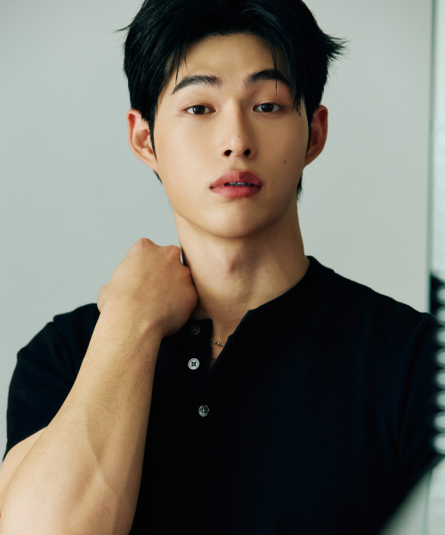 Muscle Fit Henley Neck Short Sleeve Knit [Black]