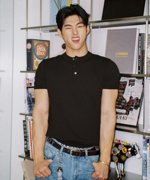 Muscle Fit Henley Neck Short Sleeve Knit [Black]