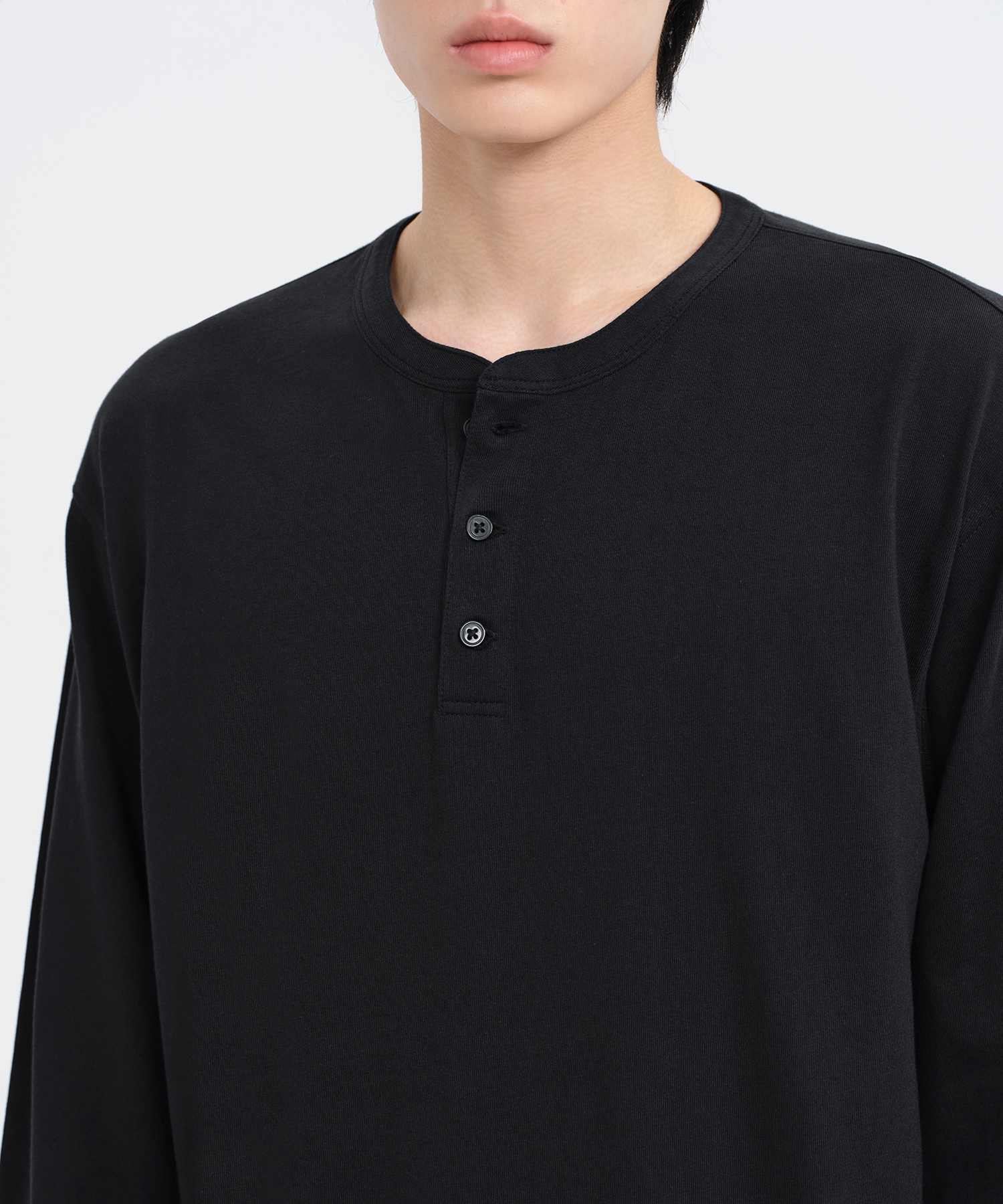 RIB CUFFS HENLEY NECK LONGSLEEVE T SHIRT [BLACK]