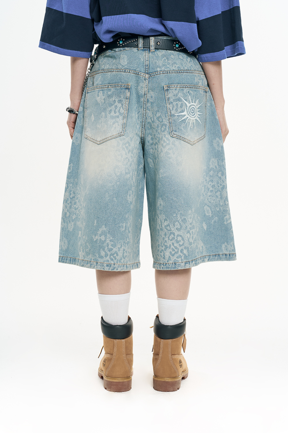 【NONCODE】(Unisex) Leppy Painting Bermuda Pants Unisex) Leppy Painting Bermuda Pants - NONCODE | 60% - Asian