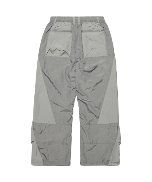 TUCK-STRUCTURED NYLON PANTS - GRAY